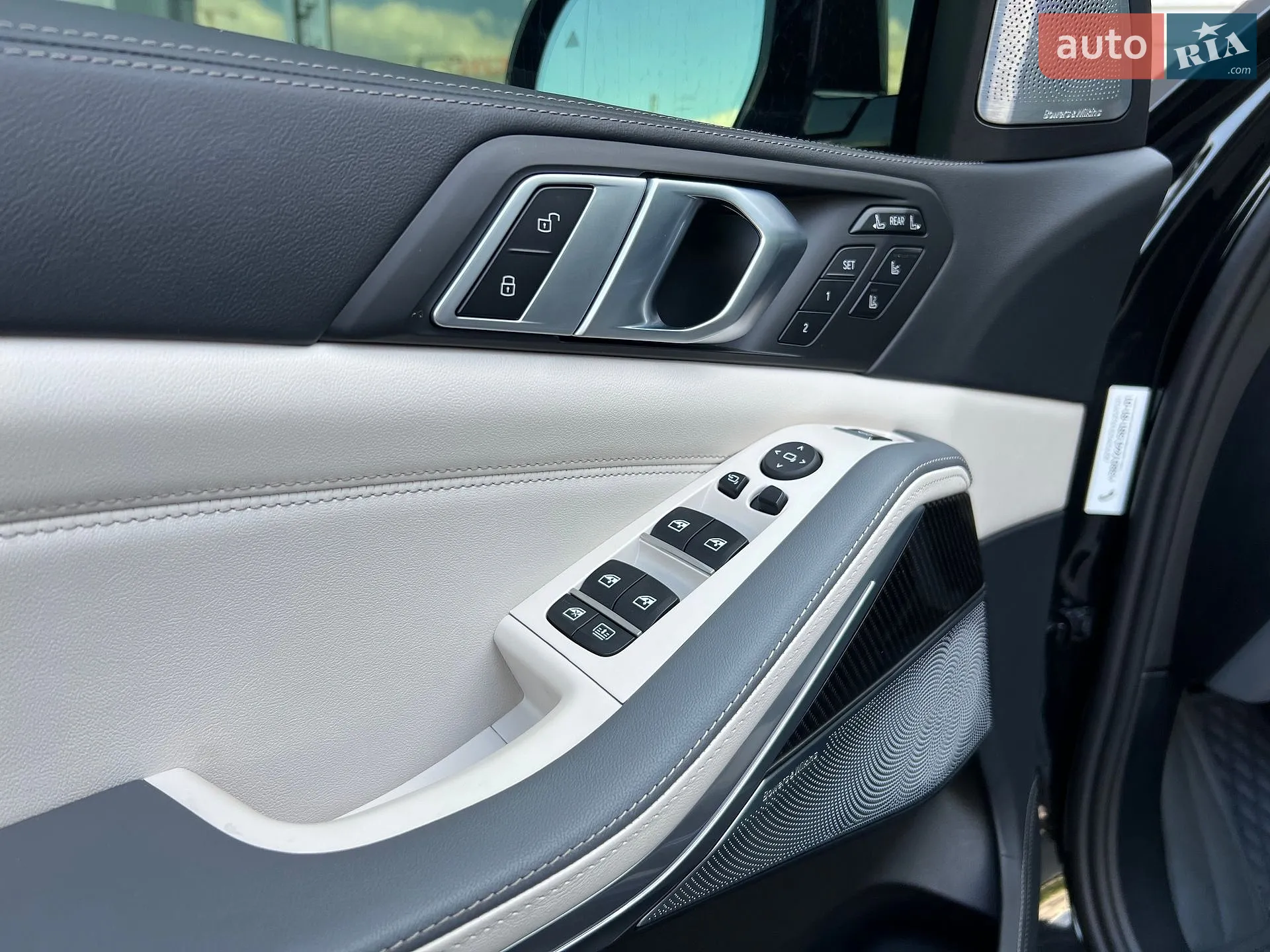 2025 BMW X7 - мініатюра 26