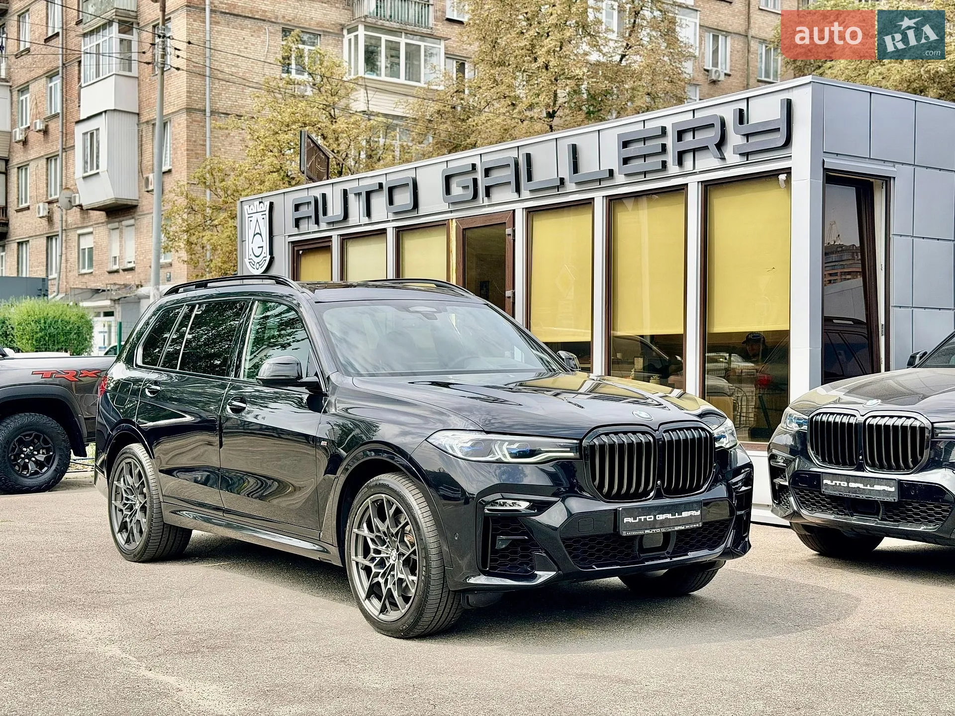 2021 BMW X7 - фото 1