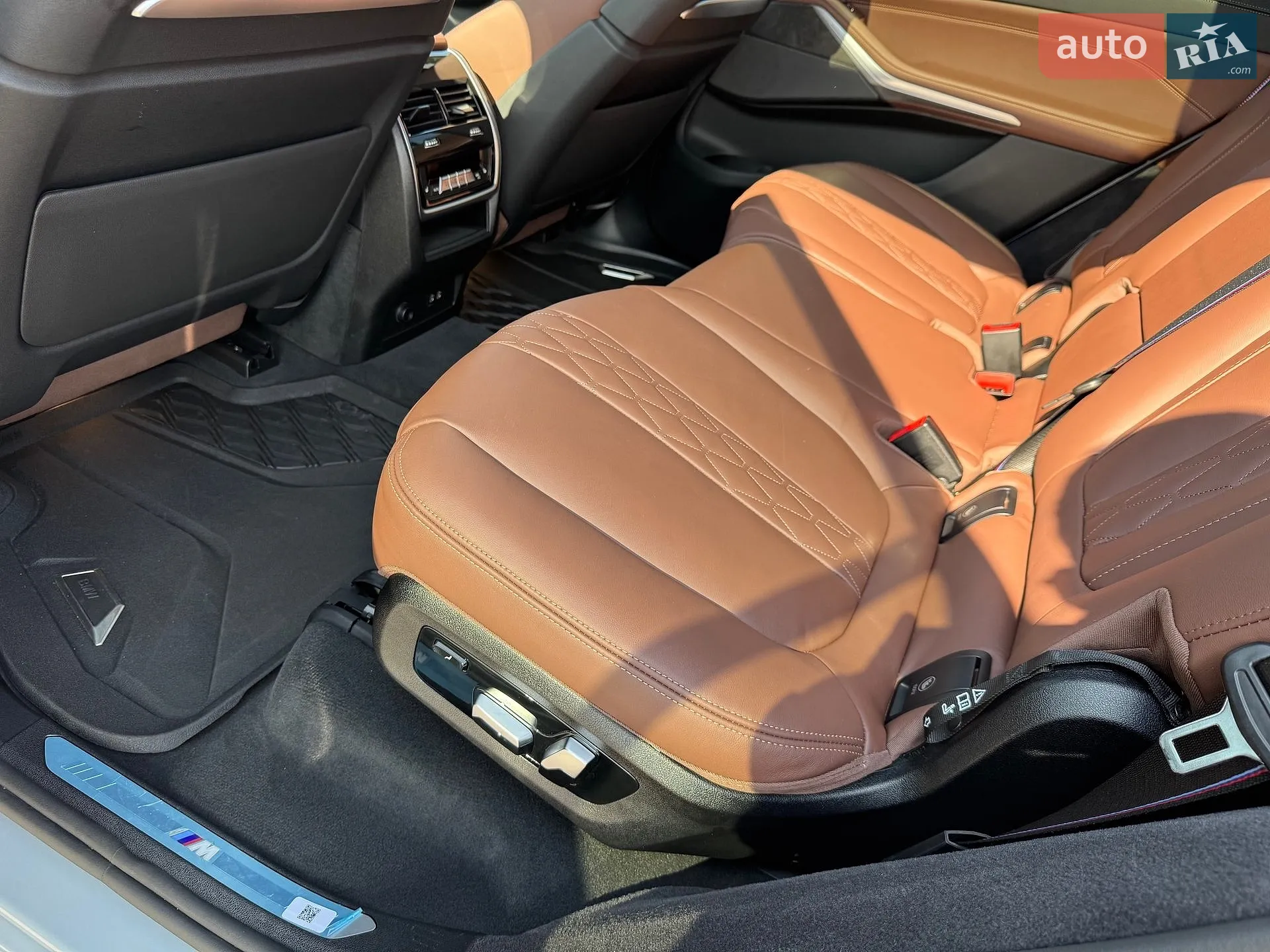 2025 BMW X7 - мініатюра 47