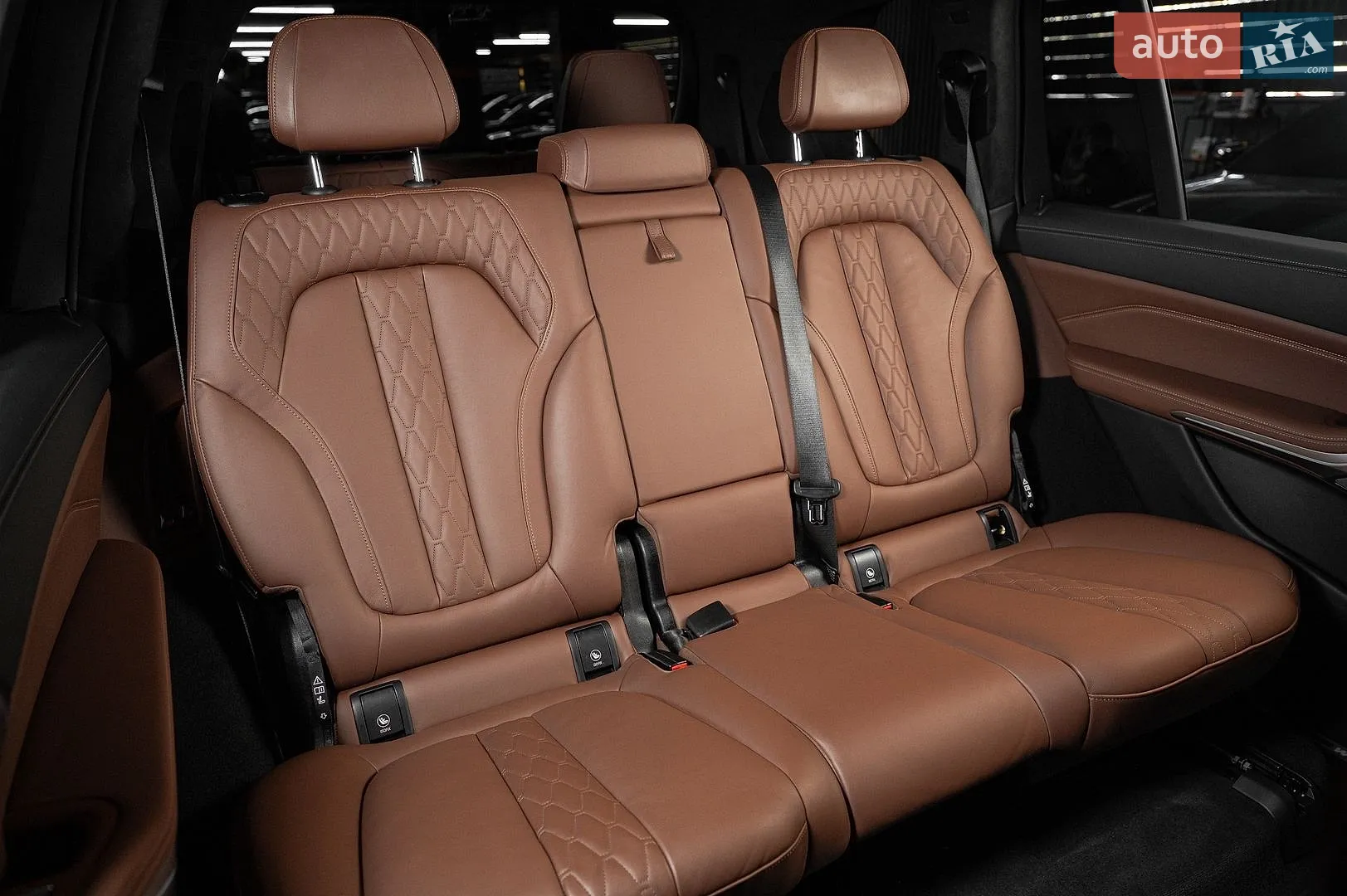 2021 BMW X7 - мініатюра 29