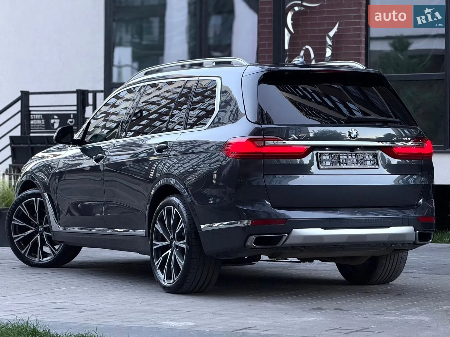 2020 BMW X7 - мініатюра 3