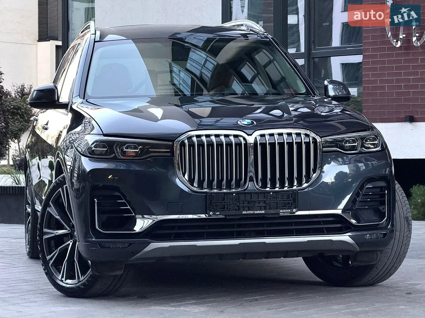 2020 BMW X7 - мініатюра 2