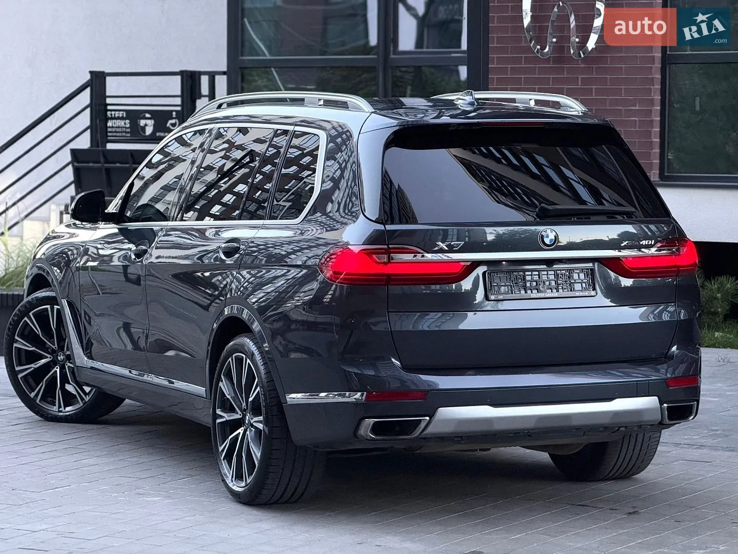 2020 BMW X7 - мініатюра 16