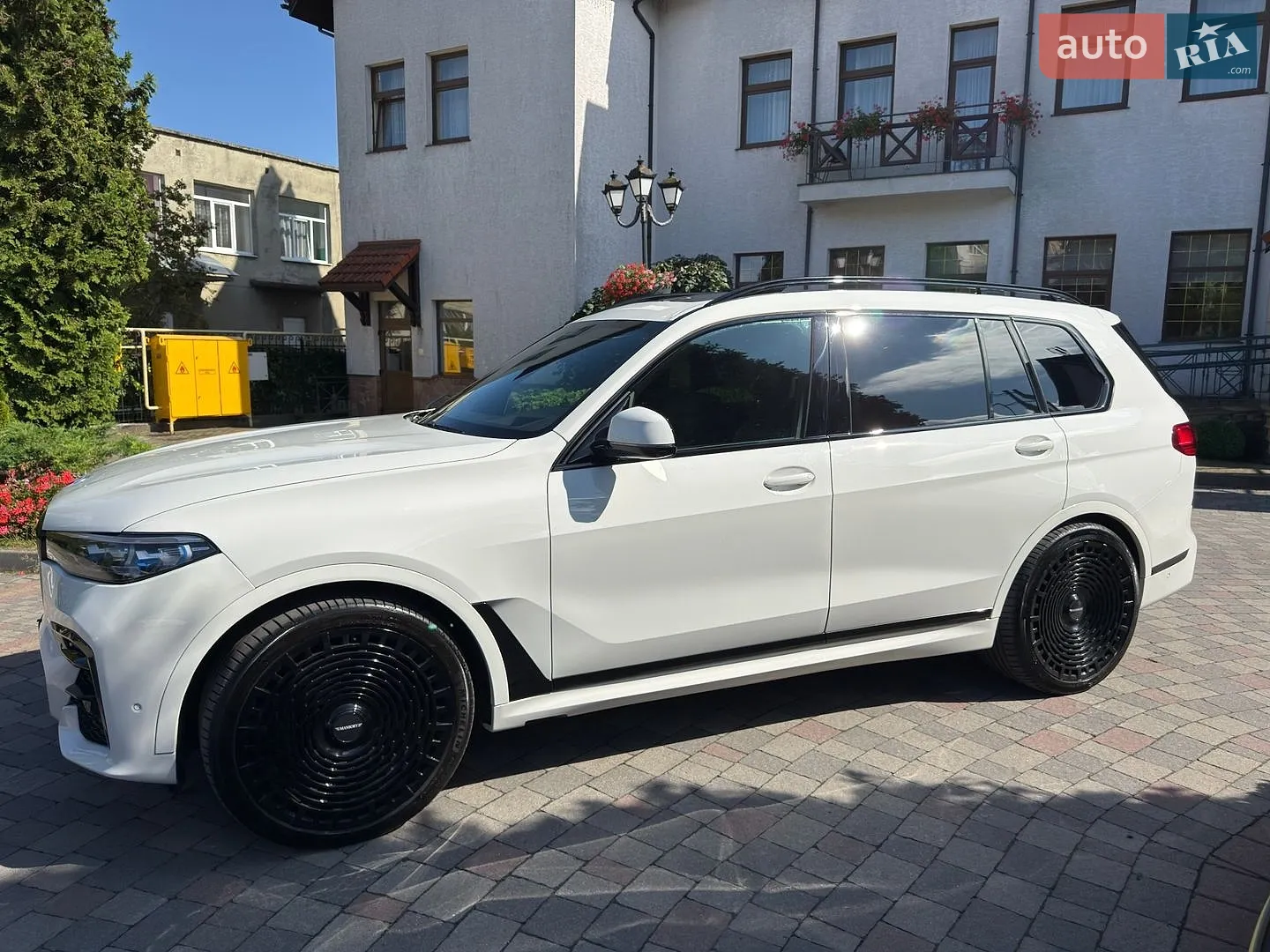 2020 BMW X7 - мініатюра 2