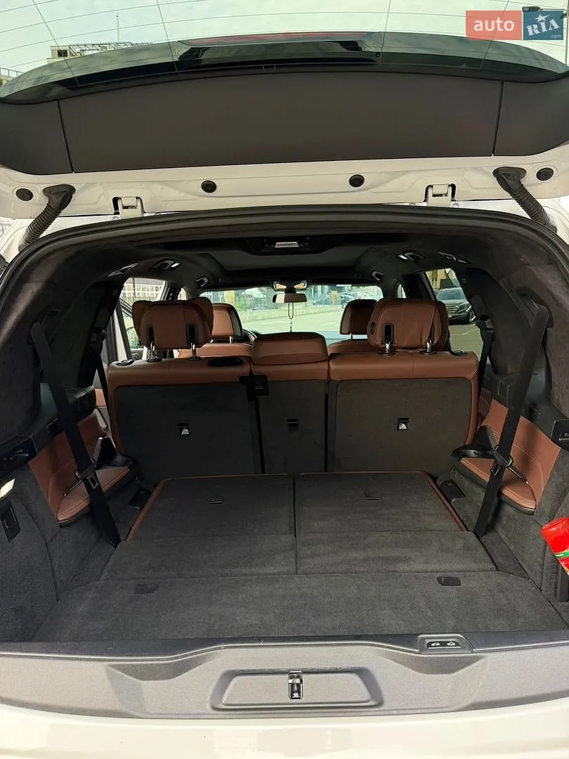 2020 BMW X7 - мініатюра 11