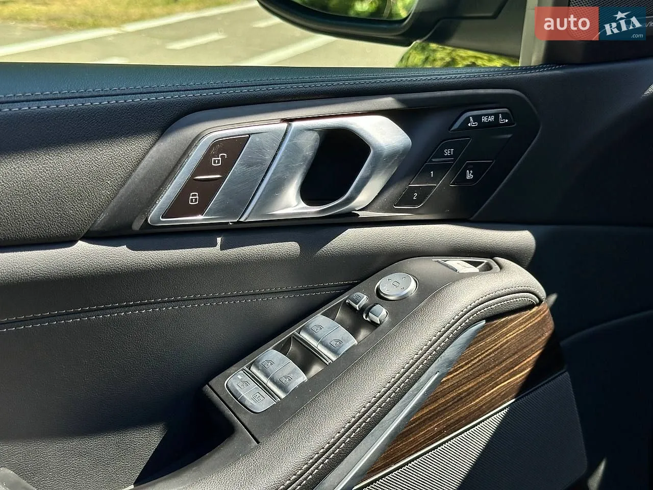 2023 BMW X7 - мініатюра 10