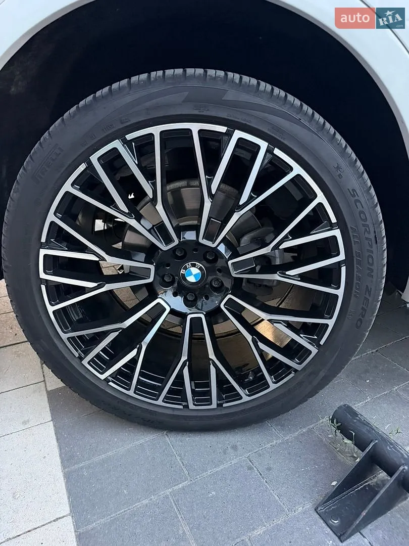 2020 BMW X7 - мініатюра 12
