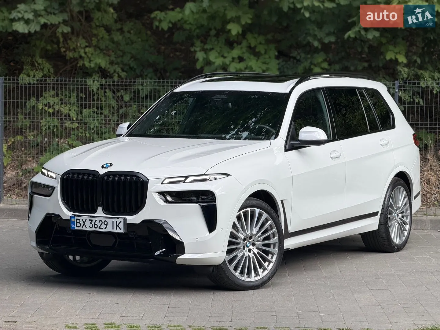 2023 BMW X7 - фото 1