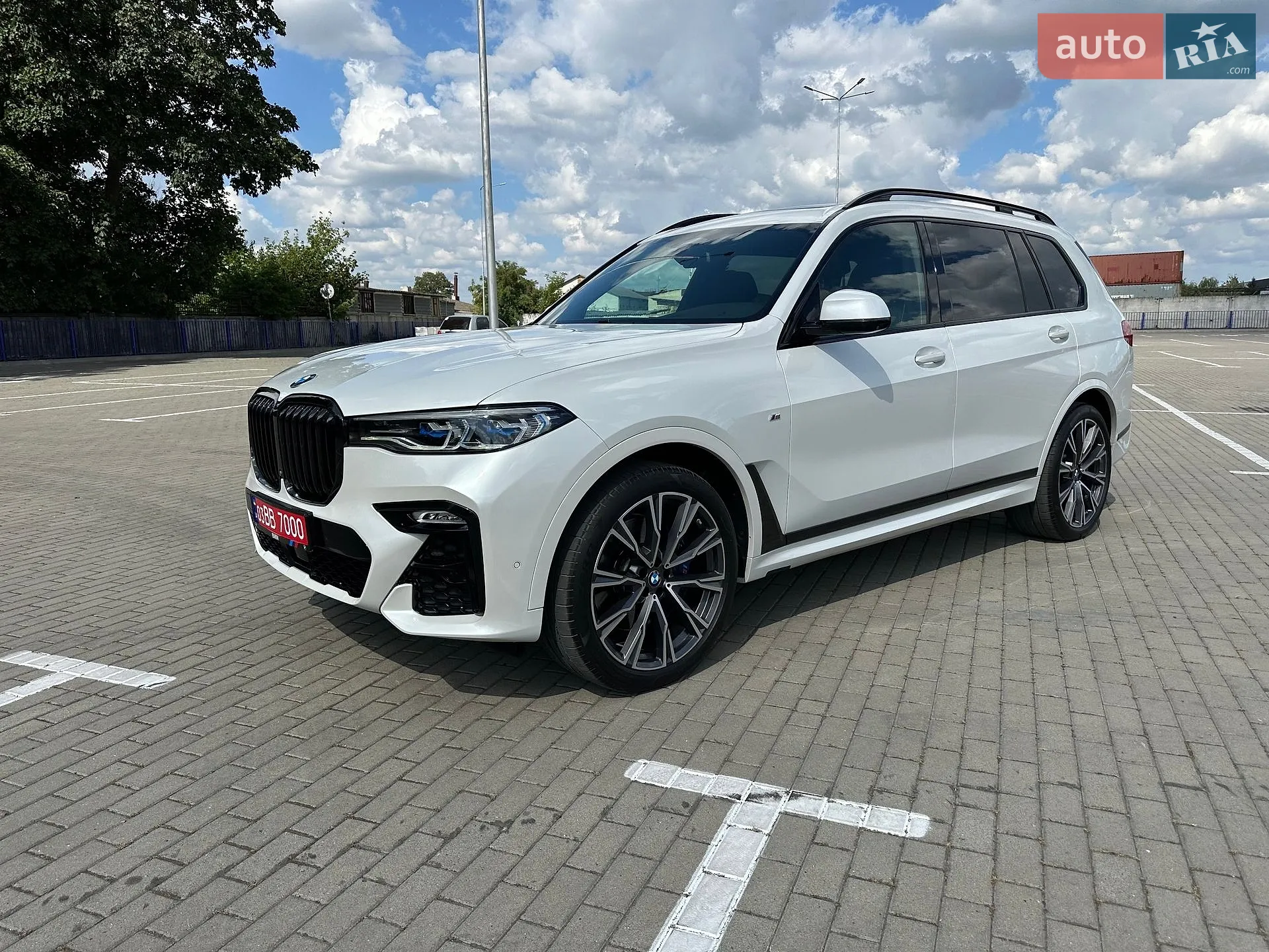 2021 BMW X7 - мініатюра 38