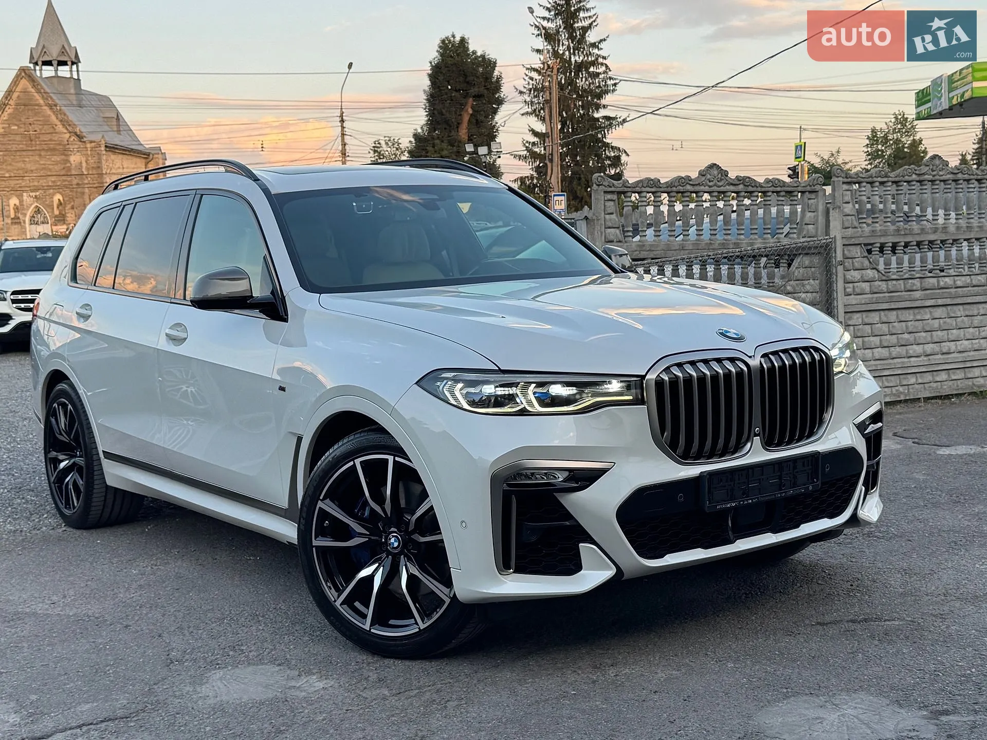 2019 BMW X7 - фото 1