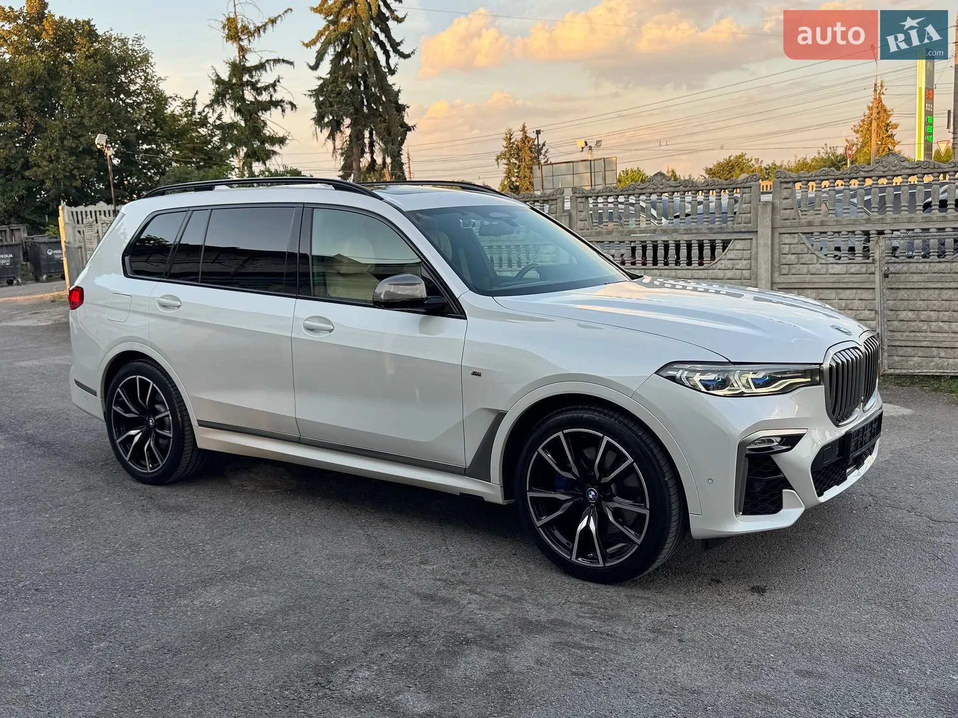 2019 BMW X7 - мініатюра 76