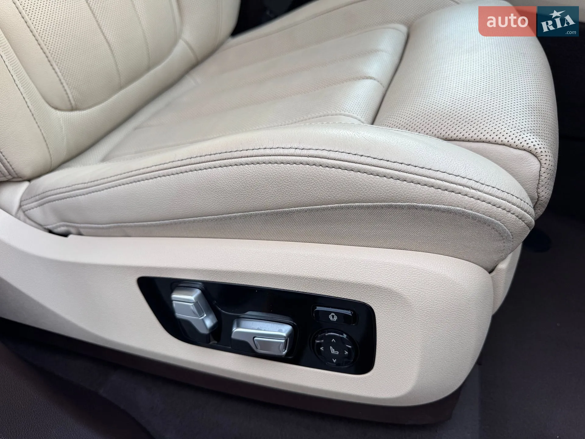 2019 BMW X7 - мініатюра 108