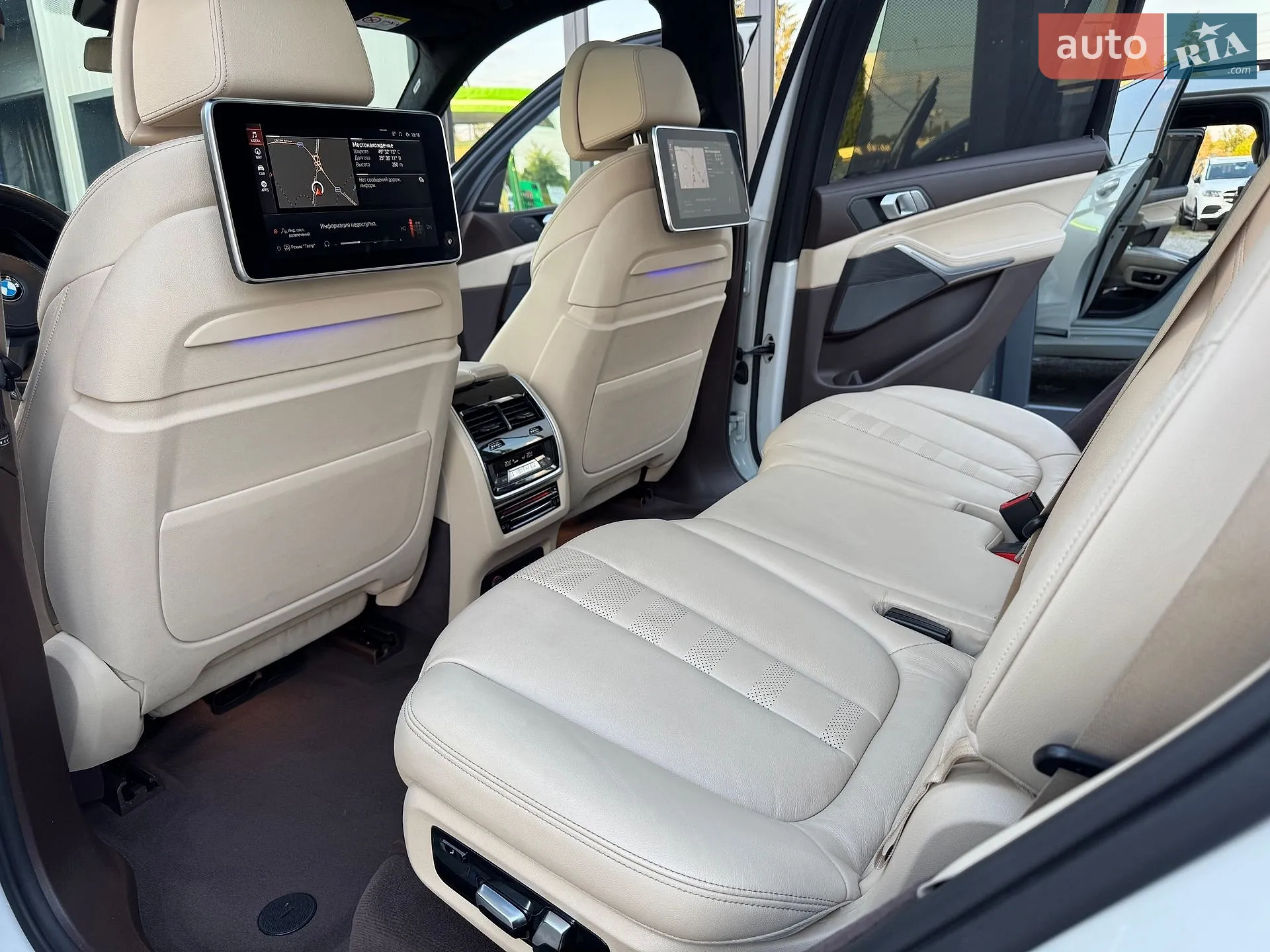 2019 BMW X7 - мініатюра 128