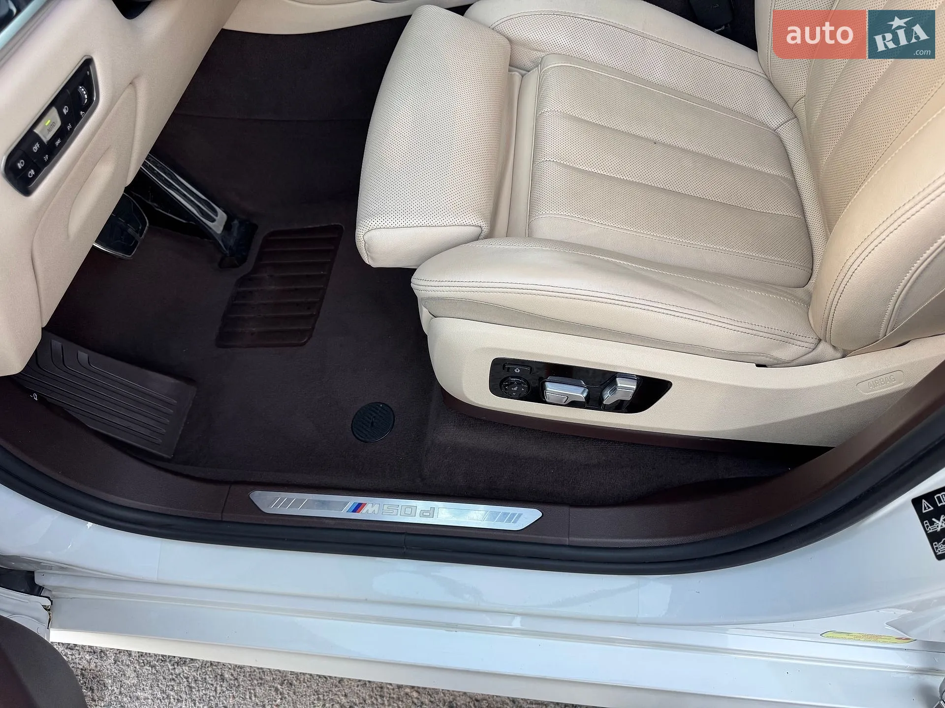 2019 BMW X7 - мініатюра 145