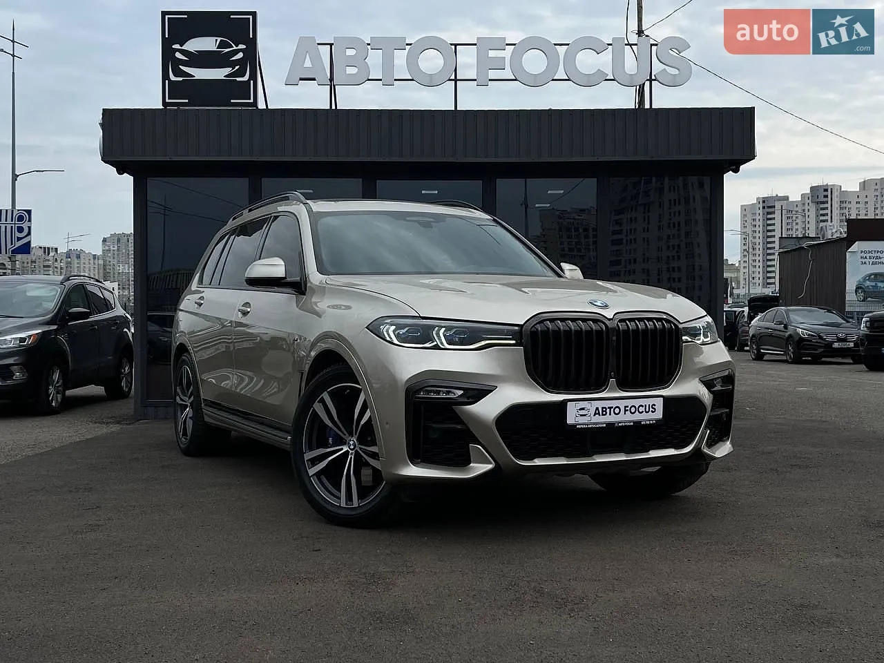 2019 BMW X7 - фото 1