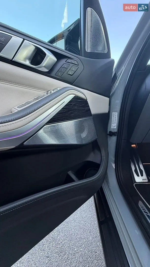 2022 BMW X7 - мініатюра 17
