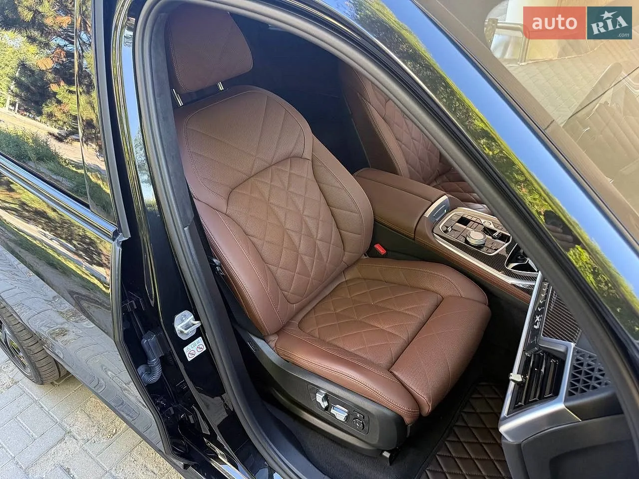 2023 BMW X7 - мініатюра 35