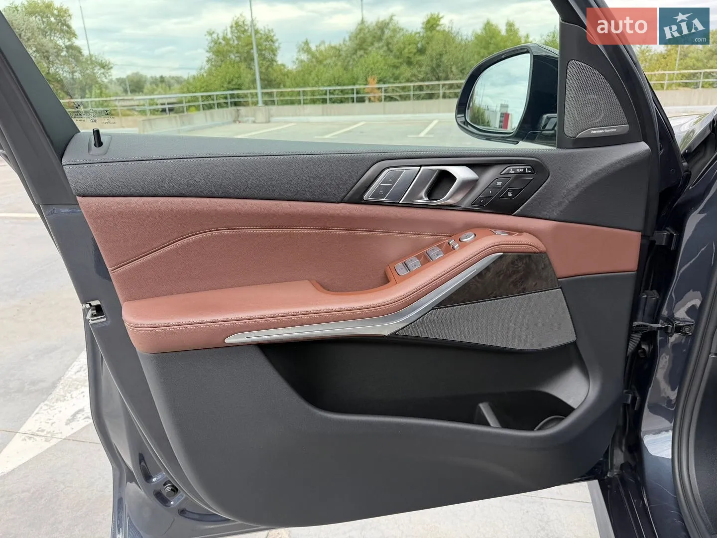 2022 BMW X7 - мініатюра 21