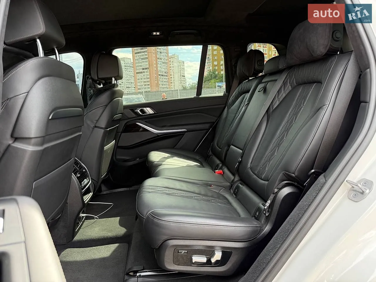 2021 BMW X7 - мініатюра 10