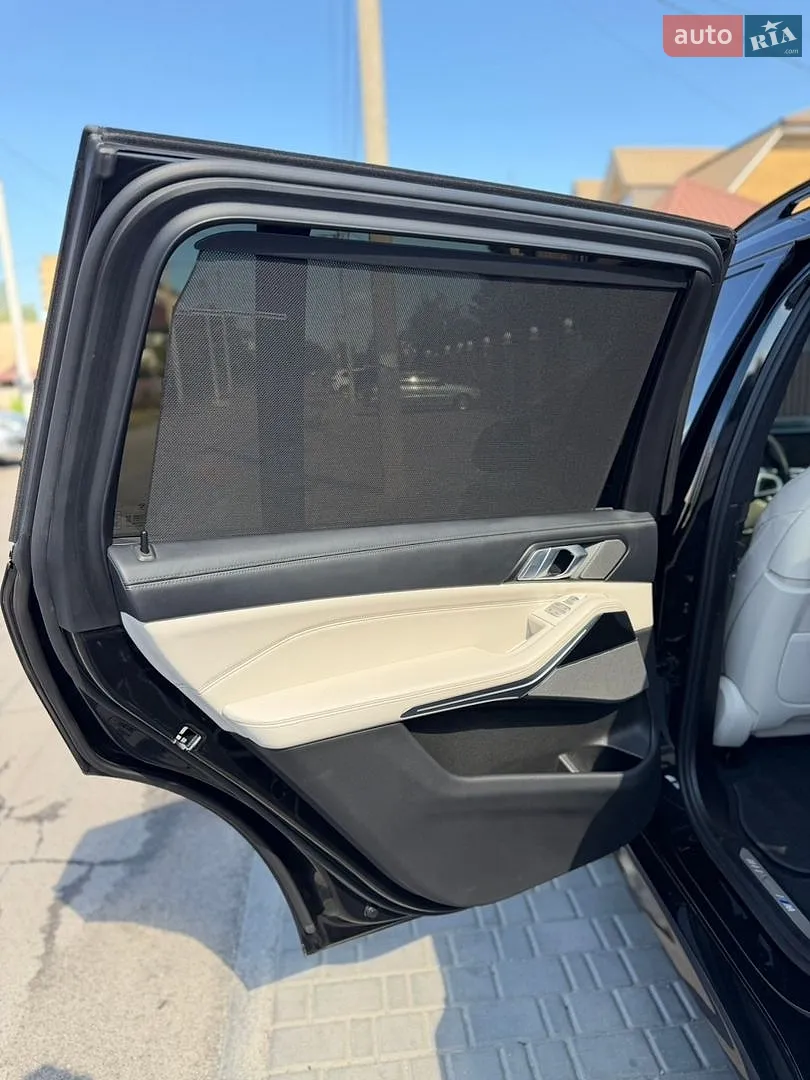 2022 BMW X7 - мініатюра 27