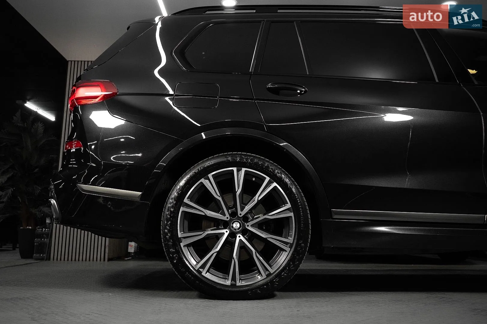 2020 BMW X7 - мініатюра 13