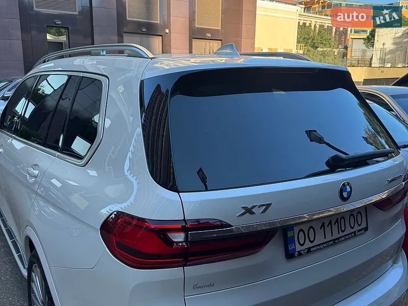 BMW X7
