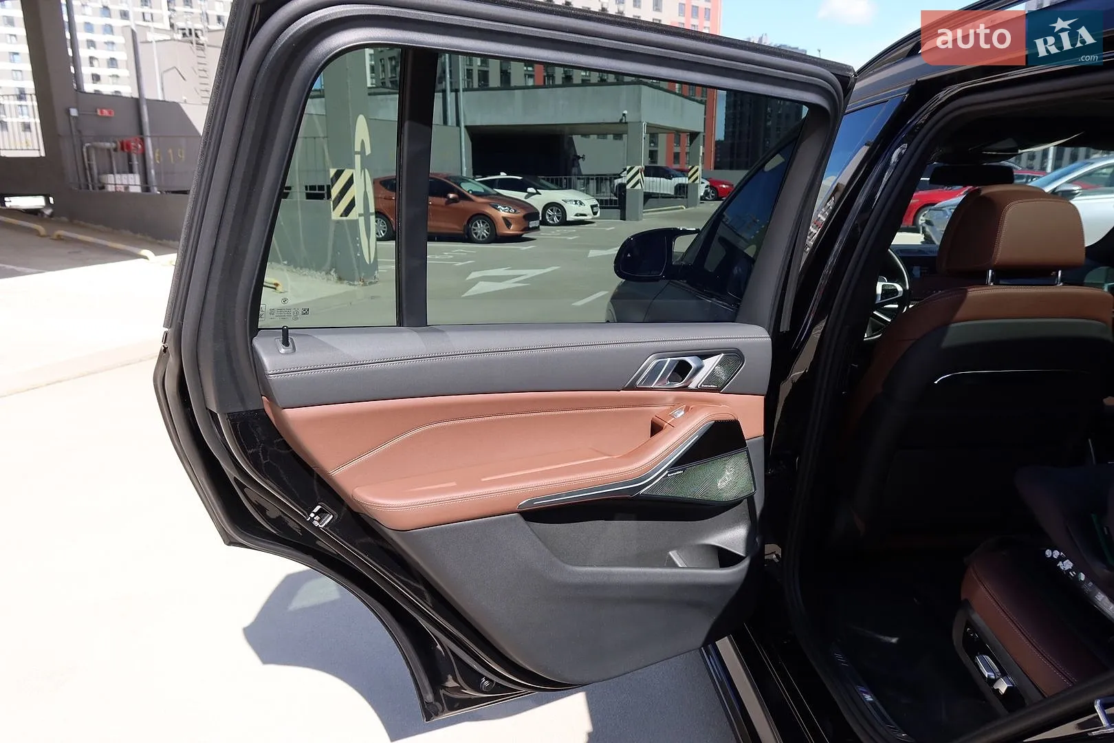 2023 BMW X7 - мініатюра 21