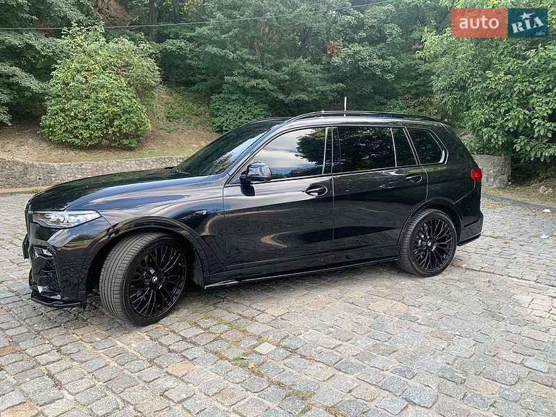 Позашляховик / Кросовер BMW X7 2021 в Києві