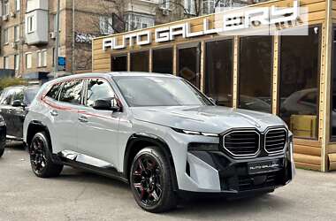 Позашляховик / Кросовер BMW XM 2023 в 