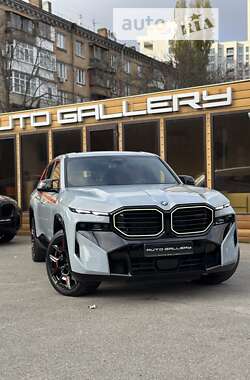 Позашляховик / Кросовер BMW XM 2023 в 