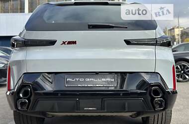 Позашляховик / Кросовер BMW XM 2023 в 