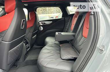 Позашляховик / Кросовер BMW XM 2023 в 