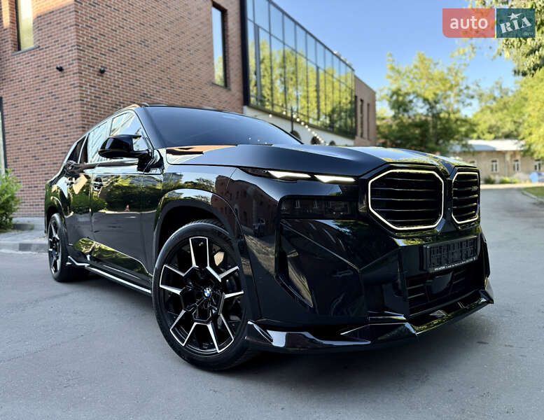 BMW XM 2023