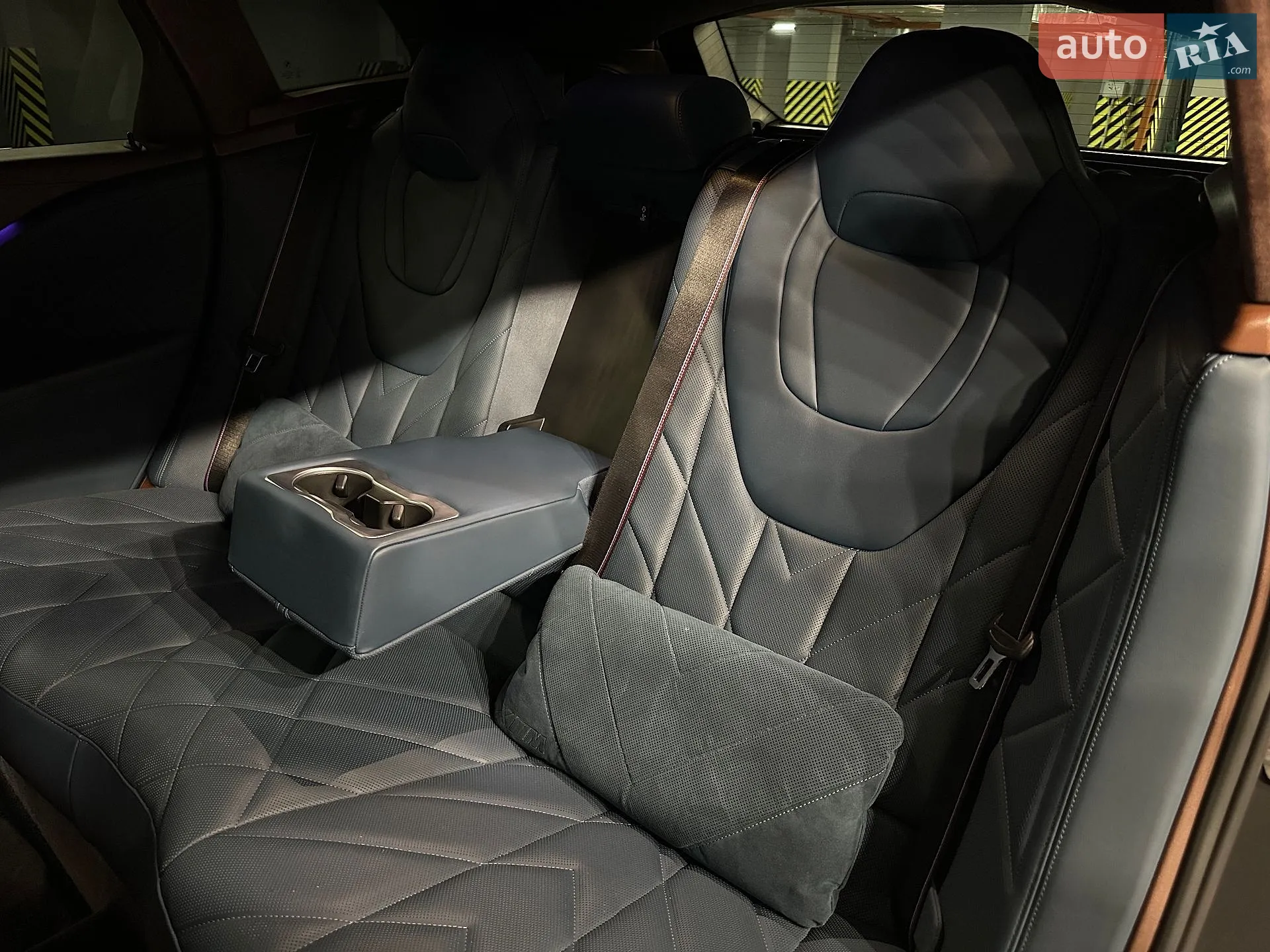 2023 BMW XM - мініатюра 12