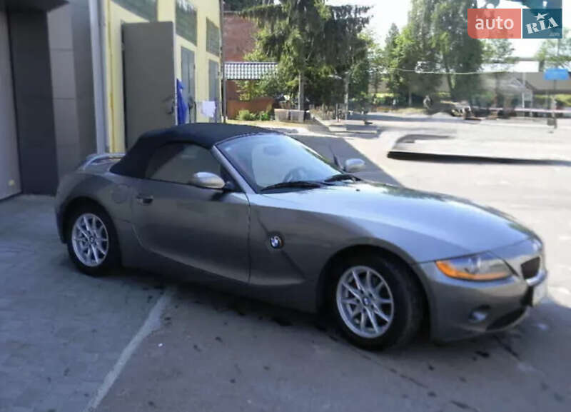 Родстер BMW Z4 2003 в 