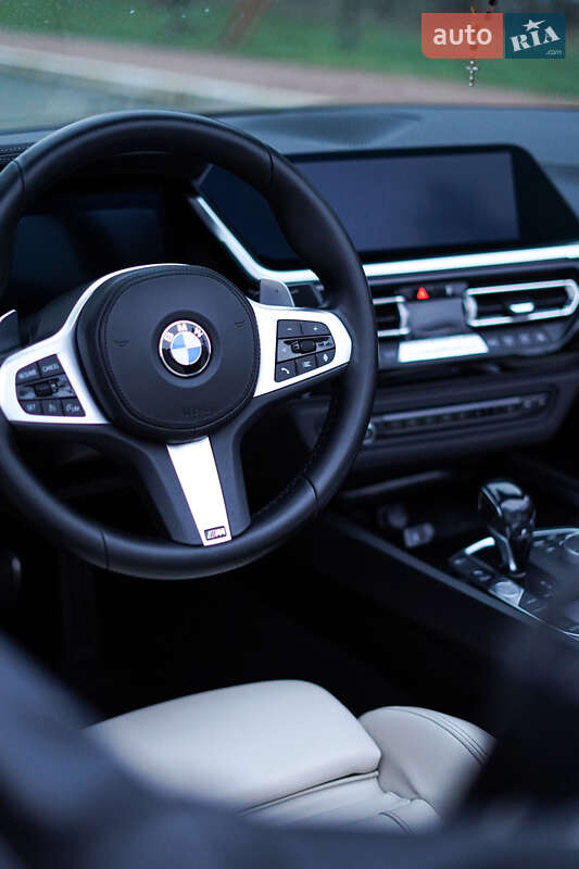 Родстер BMW Z4 2019 в Киеве фото 30 Родстер BMW Z4 2019 в Киеве