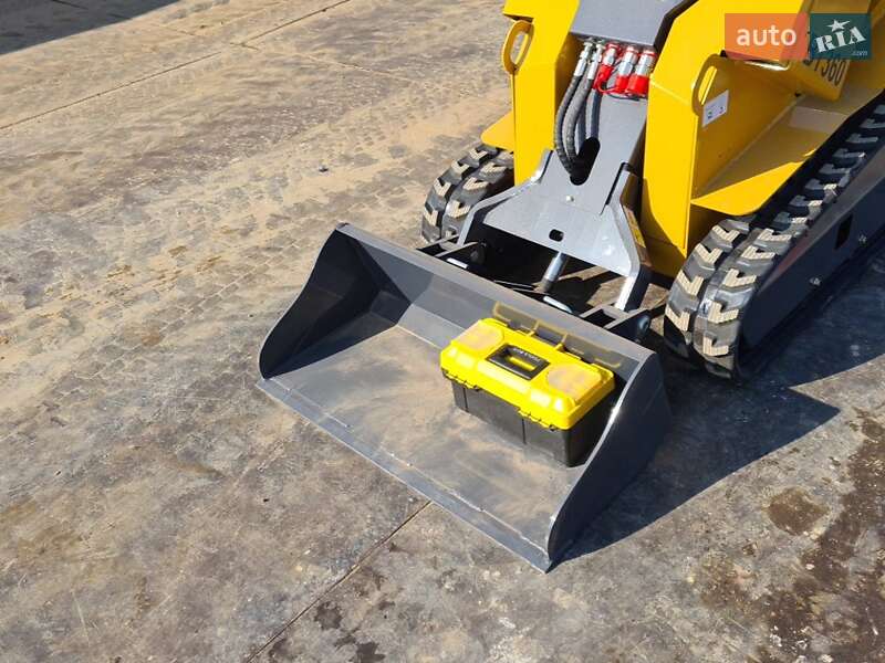 Минипогрузчик Bobcat 325 2025 в Черновцах