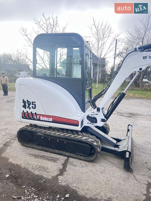 Міні-екскаватор Bobcat 325 2003 в Бориславі