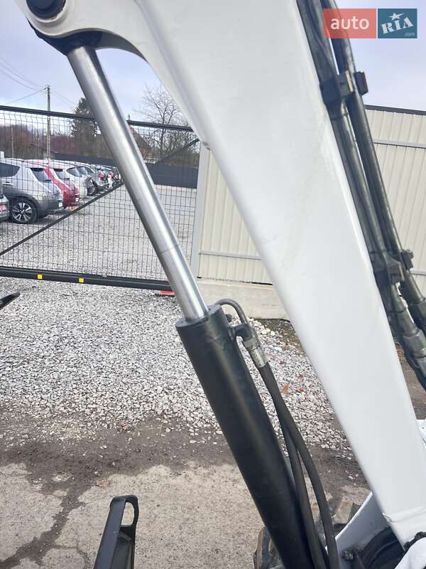 Міні-екскаватор Bobcat 325 2003 в Бориславі