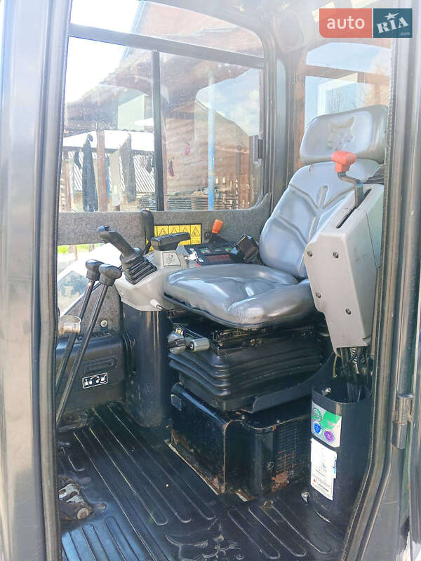 Гусеничний екскаватор Bobcat 430 2007 в Сколе