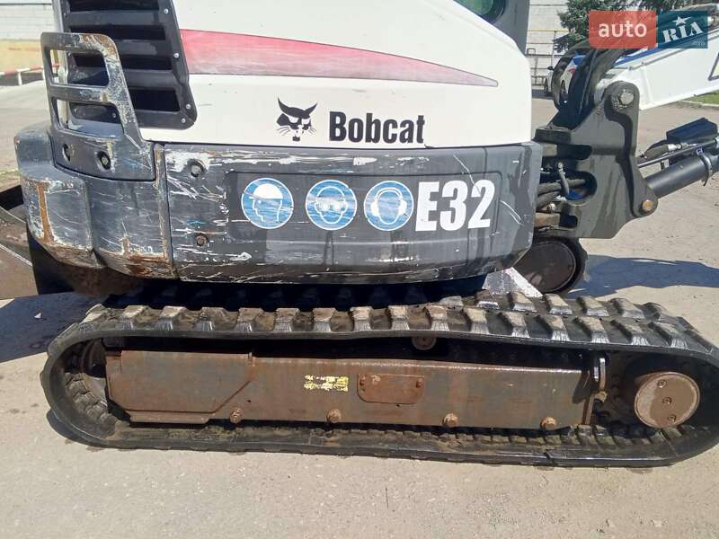 Миниэкскаватор Bobcat E32 2011 в Павлограде фото 12 Миниэкскаватор Bobcat E32 2011 в Павлограде