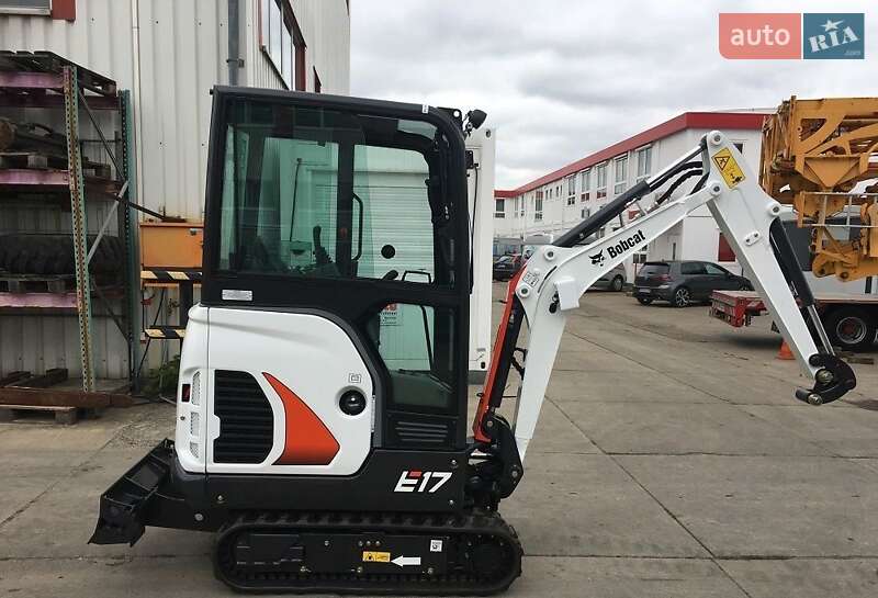 Экскаватор погрузчик Bobcat E 2022 в 