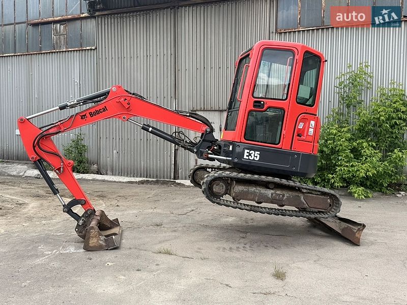 Миниэкскаватор Bobcat E 2010 в Луцке