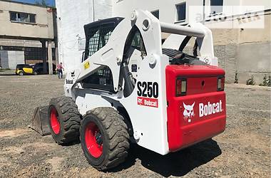 Міні-вантажник Bobcat S250 2006 в Луцьку