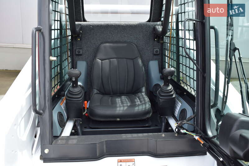 Минипогрузчик Bobcat S250 2004 в Ровно