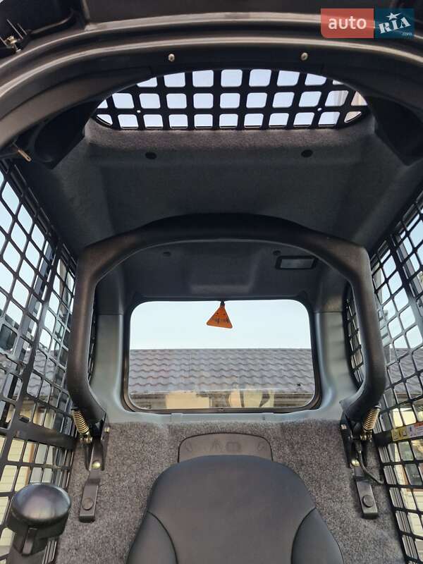 Міні-вантажник Bobcat S550 2017 в Чернівцях фото 17 Міні-вантажник Bobcat S550 2017 в Чернівцях