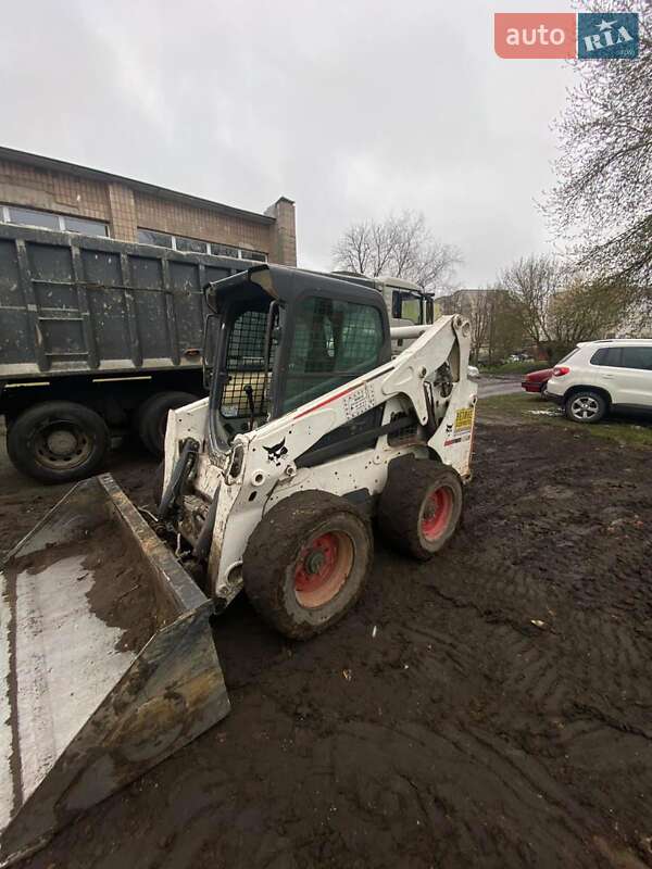 Экскаватор погрузчик Bobcat S650 2015 в Луцке