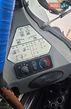 Минипогрузчик Bobcat S750 2012 в 