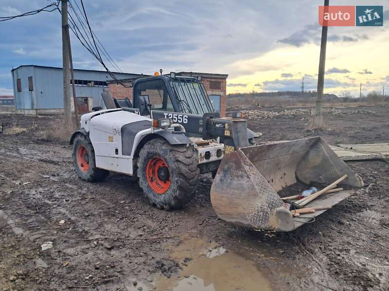 Телескопический погрузчик Bobcat T2556 2004 в Калуше