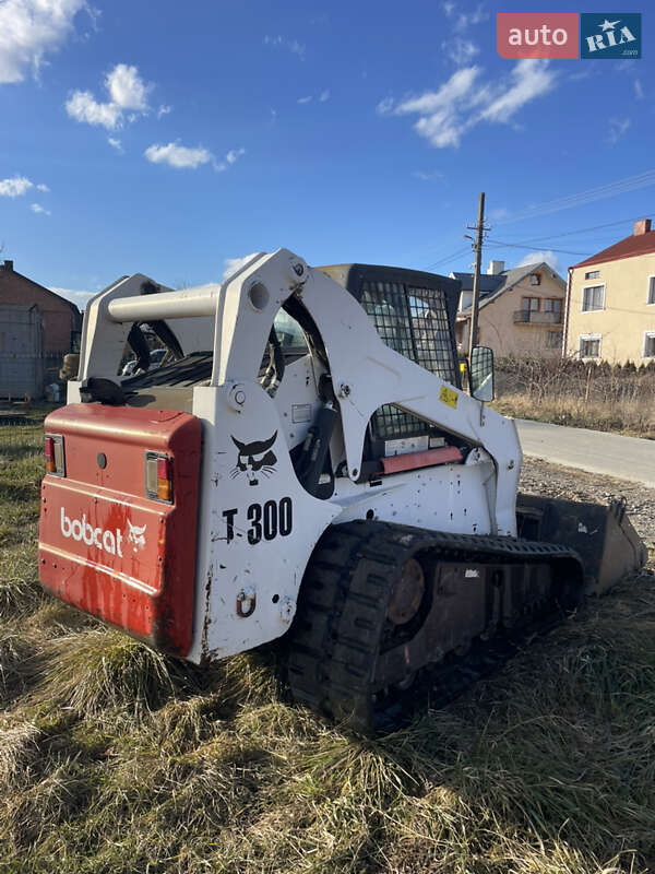 Минипогрузчик Bobcat T300 2006 в Львове